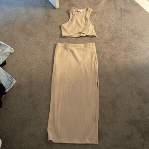 favorite crop top and skirt set!!! worn twice on vacations, great condition